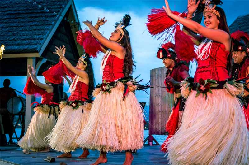 Island Breeze Luau – Kona Hawaii