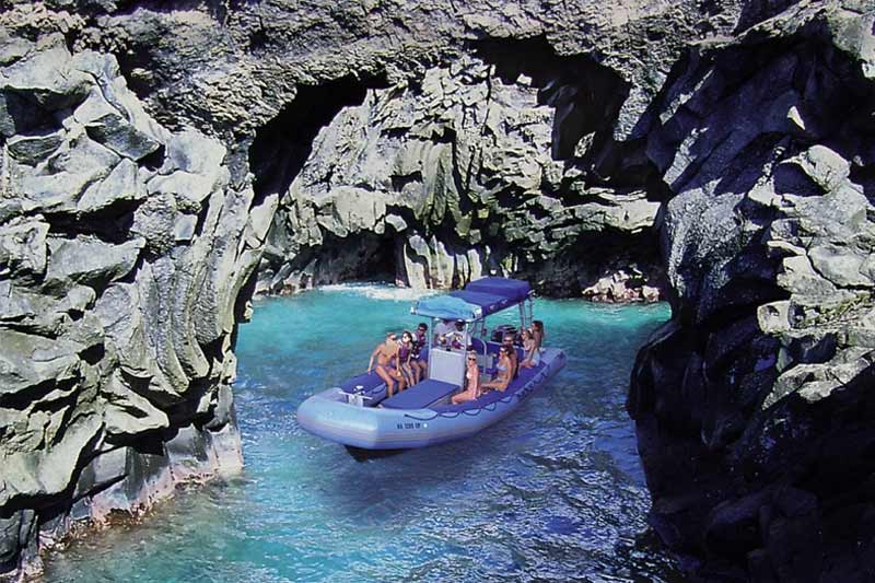 Blue Water Rafting Molokini Image